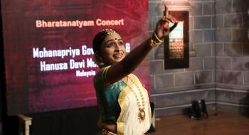 Performance of Mohanapriya Govindapillai & Hanusa Devi Mohanadas, Malaysia   