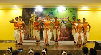 Kalaisangamam Malaysia 2018- Batu Caves Performance 