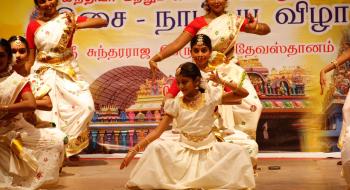 Kalaisangamam Malaysia 2018- Temple Performance 