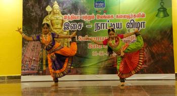 Kalaisangamam Malaysia 2018- Batu Caves Performance 