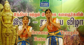 Kalaisangamam Malaysia 2018- Batu Caves Performance 