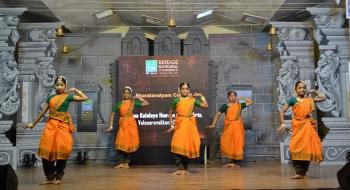 Performance of Vanee Kalalaya Heaven of  Fine Arts 